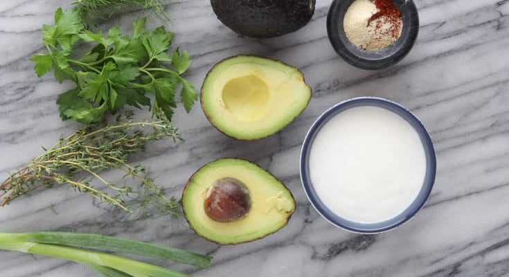 Salcë Avokado për të Shoqëruar Çdo gjë