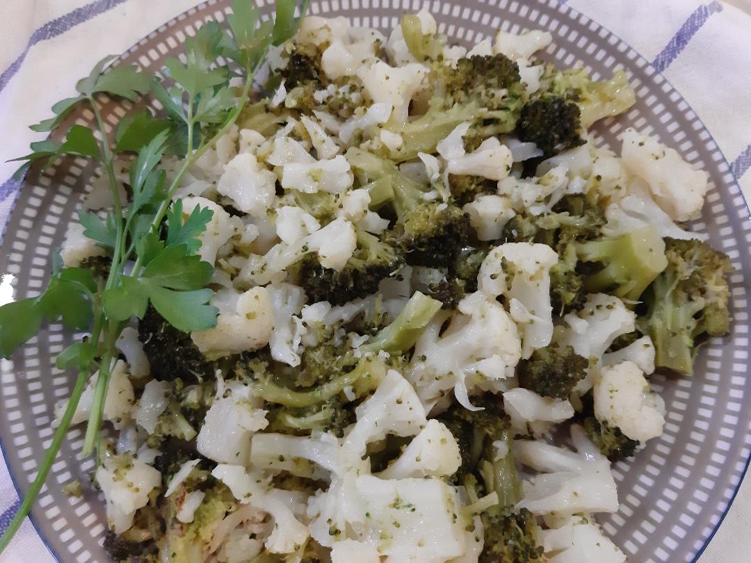 Receta që do Bëjë Fëmijët të Dashurohen me Brokoli-Lulelakër